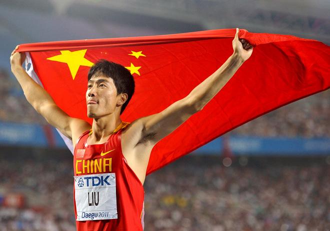 包含摔跤夜战：剑门天虎队强势横扫东城霹雳队，速度优势明显冲刺阶段不容有失的词条