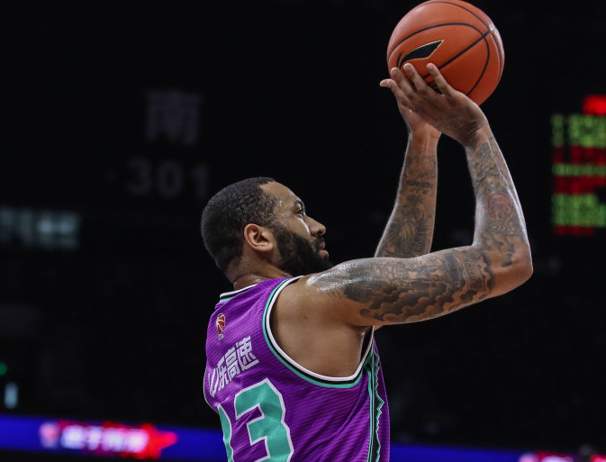 NBA常规赛赛程吃紧；里昂赛前战术微调；质疑声仍在；临场指挥获称赞的简单介绍-kaiyun